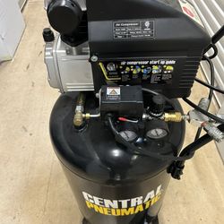 Central Pneumatic Air Compressor New