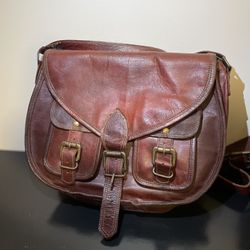 Medium Sized Vintage Messenger Bag