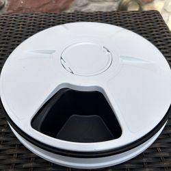 Electronic Dog Feeder