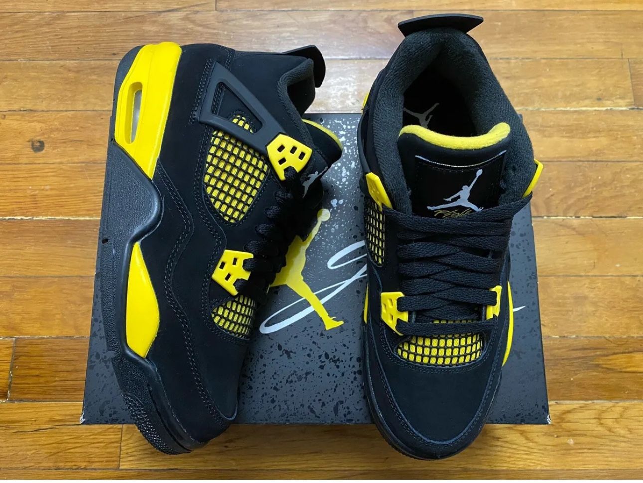 Jordan 4 Retro Thunder Black & Yellow  (2023)Sizes 7-13