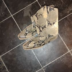 Women's Snakeskin Cowboy Boots Hype Brand Size 9