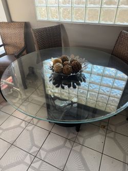 Glass Table Round