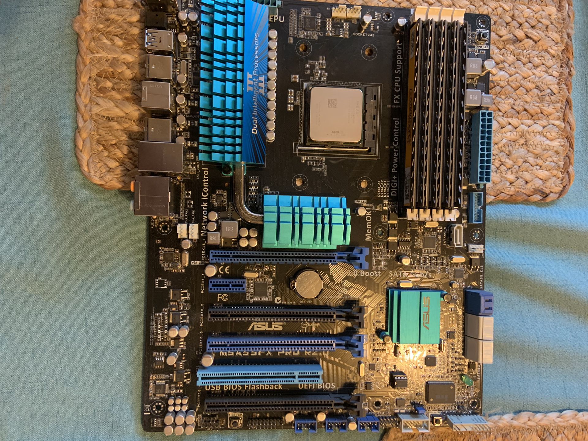 Motherboard, AMD FX-9590 processor and 16gb ram