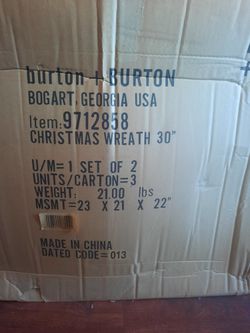 New Christmas Wreaths 30 In., Qty:6 Whole Sale $100 Good Quality New Never Used! Must Pick Up!