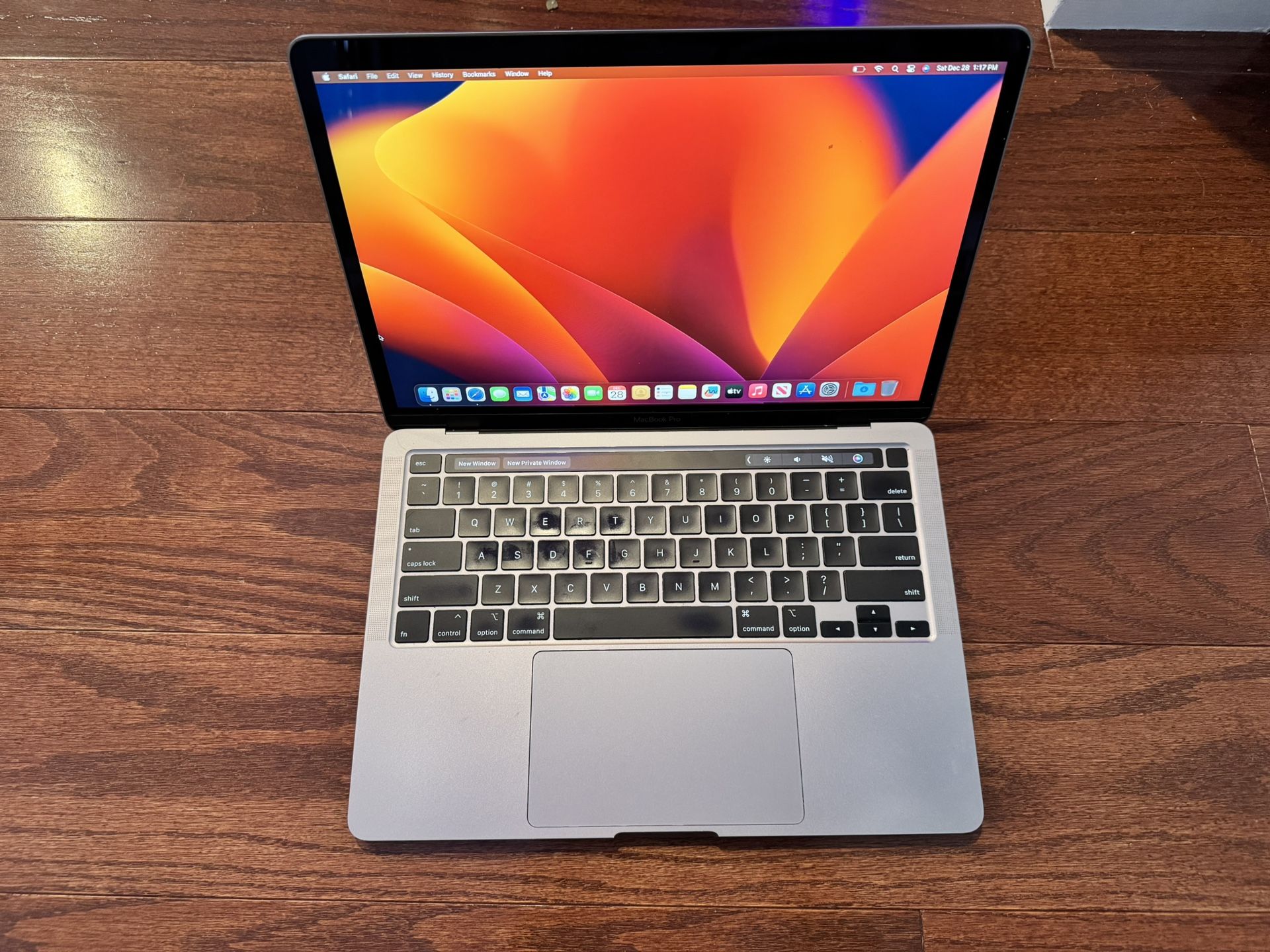 2020 Macbook PRO 32 GB Ram, 1TB SSD
