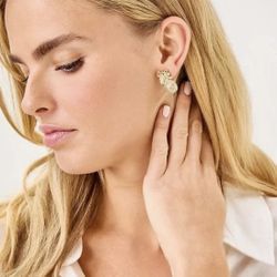 Lilly Pulitzer Gold Pineapple Earrings