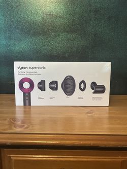 Dyson SuperSonic Hair Dryer W/ All 5 Attachments