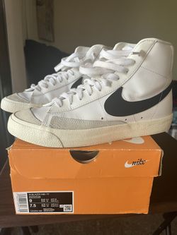 Nike Blazer Mid ‘77