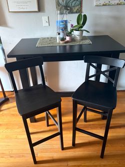 Black Dining table