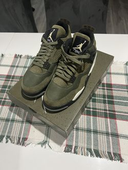 Jordan 4 Olive Size 9.5