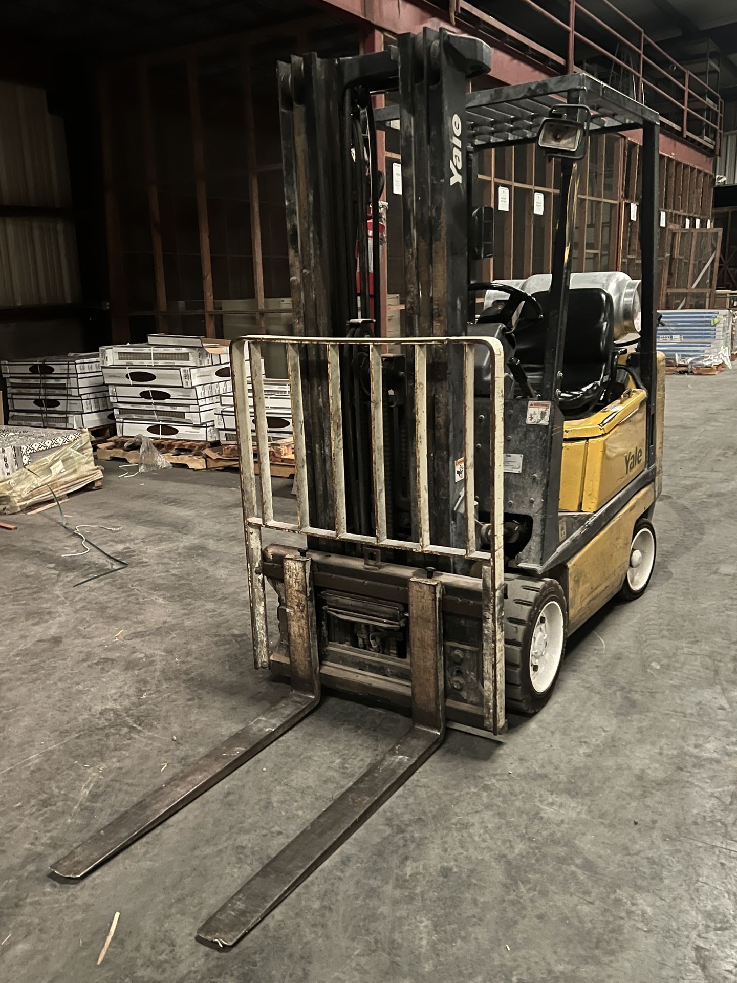 4000 lb. Yale Forklift 