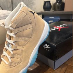 Size 8M Jordan 11 Retro H-Town