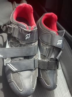 Size 9 Men Peloton (42) 11 Women’s  