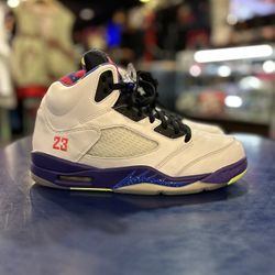 Nike Air Jordan 5 Retro Bel Air Size 10.5