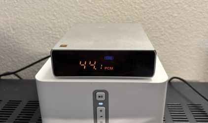 Topping E30 DAC w. Remote and AC adapter