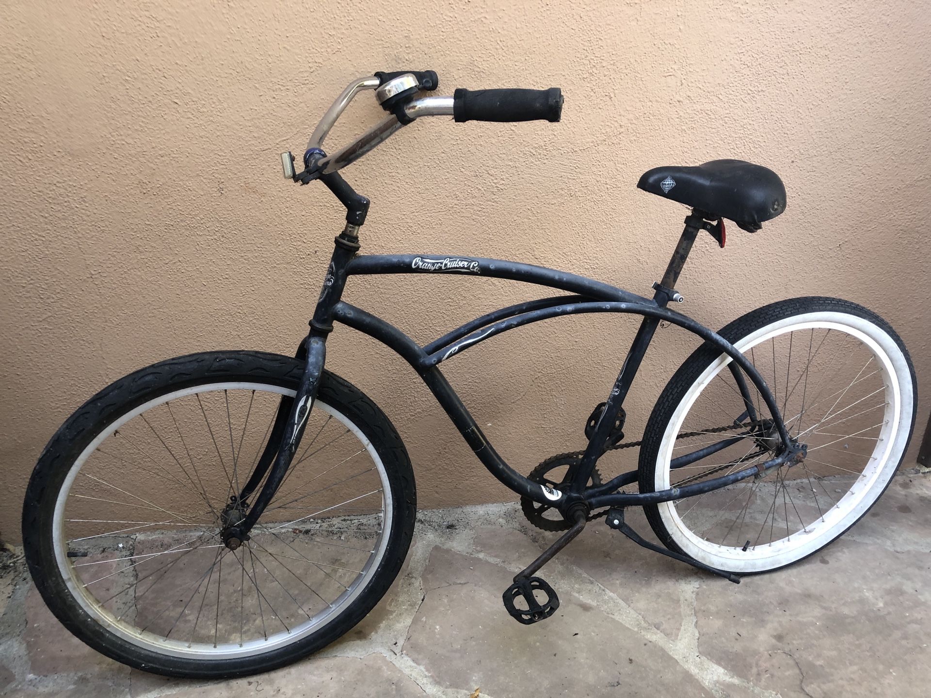 Black Beach Cruiser