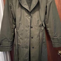 Women’s Green Dress Rain Coat Size Small 