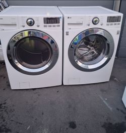 LG Front Load Washer and Dryer Set