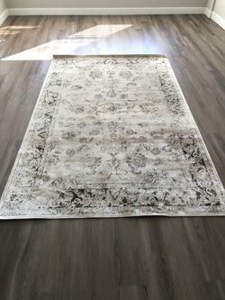 5x8 Rug