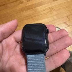 Apple Watch Series 8 45 mm (GPS + Cellular)