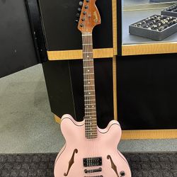 Fender Electric Guitar (347)