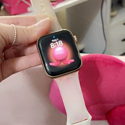 SE Apple Watch Rose Gold 