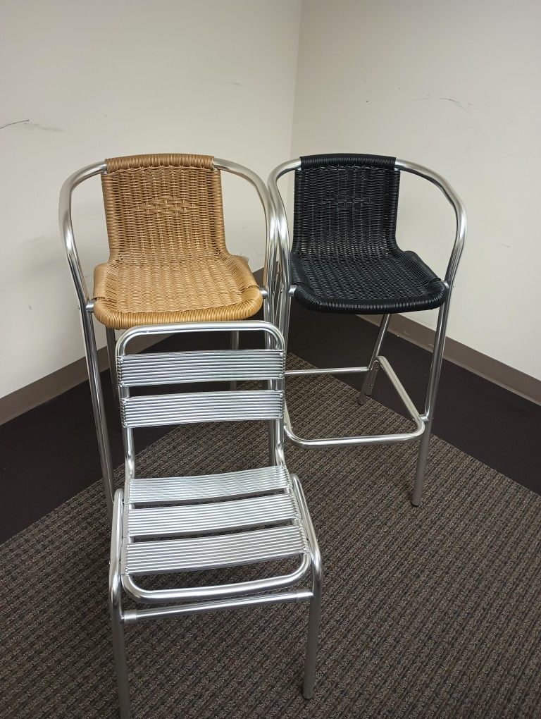 1X45$ ~ 4X135$   ✓ BARSTOOLS ° CHAIR 🪑 