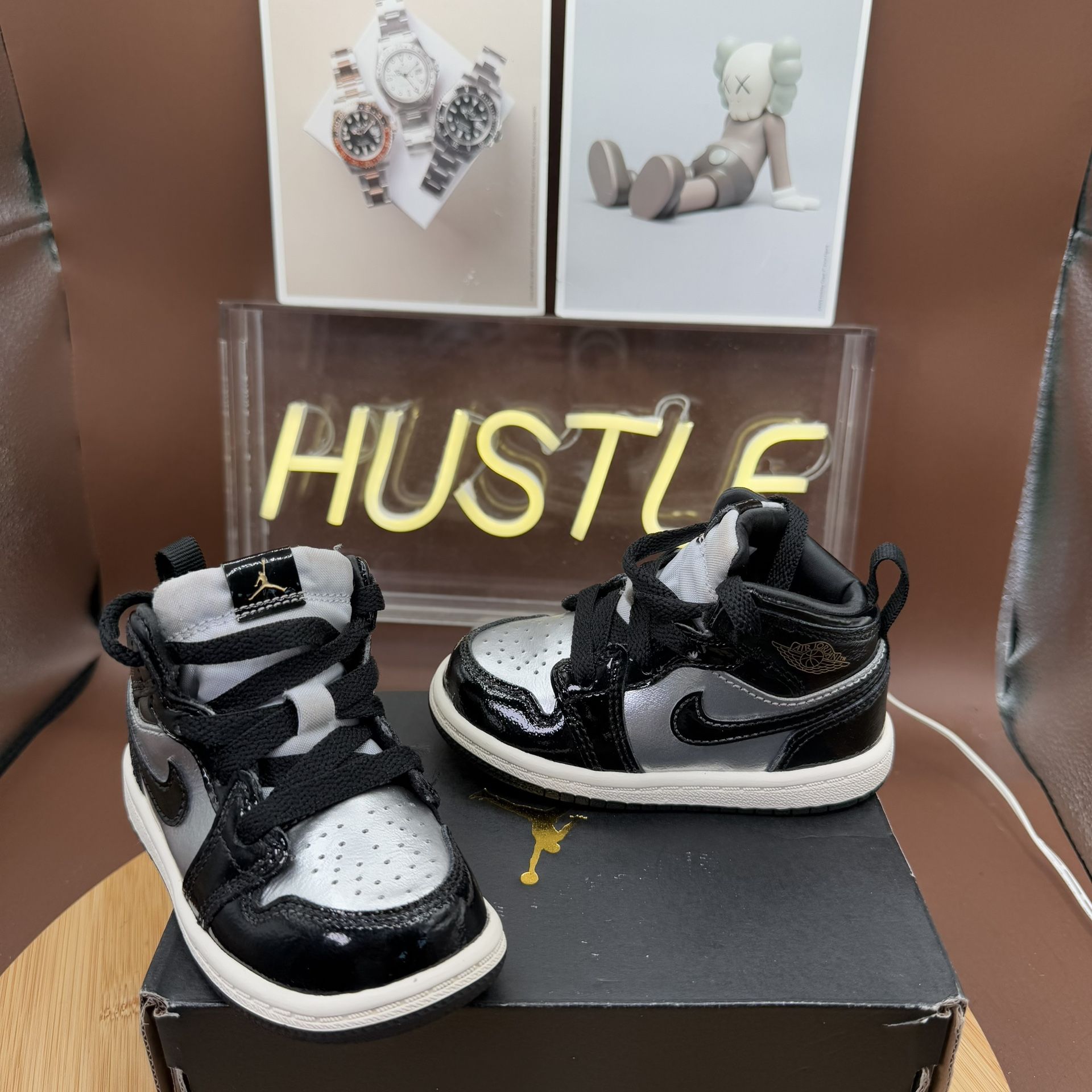 Jordan 1 Mid SE (TD) Shoes Black/Metallic Gold Size 6C (FZ3939-001)