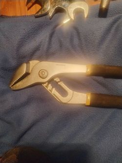 Workforce slip joint 8-in pliers