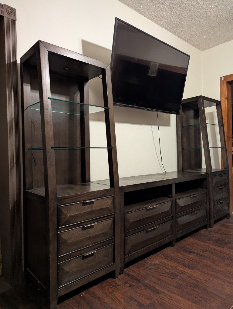 Entertainment Wall Unit