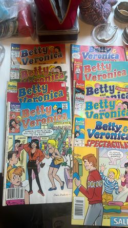 13 Betty And Veronica Comic Books