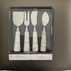 Manchester Cheese Knife Set. 
