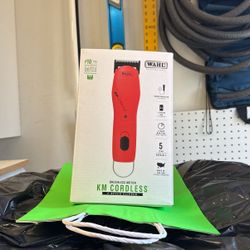WAHL Professional KM CORDLESS Brushless 2 Speed Clippers. Brand New In Box. 