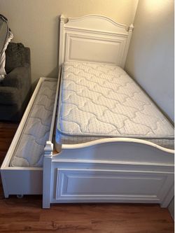 Twin bed