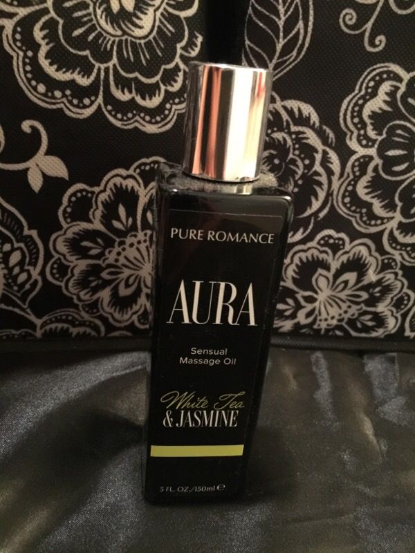 Pure Romance Aura massage oil White Tea & Jasmine