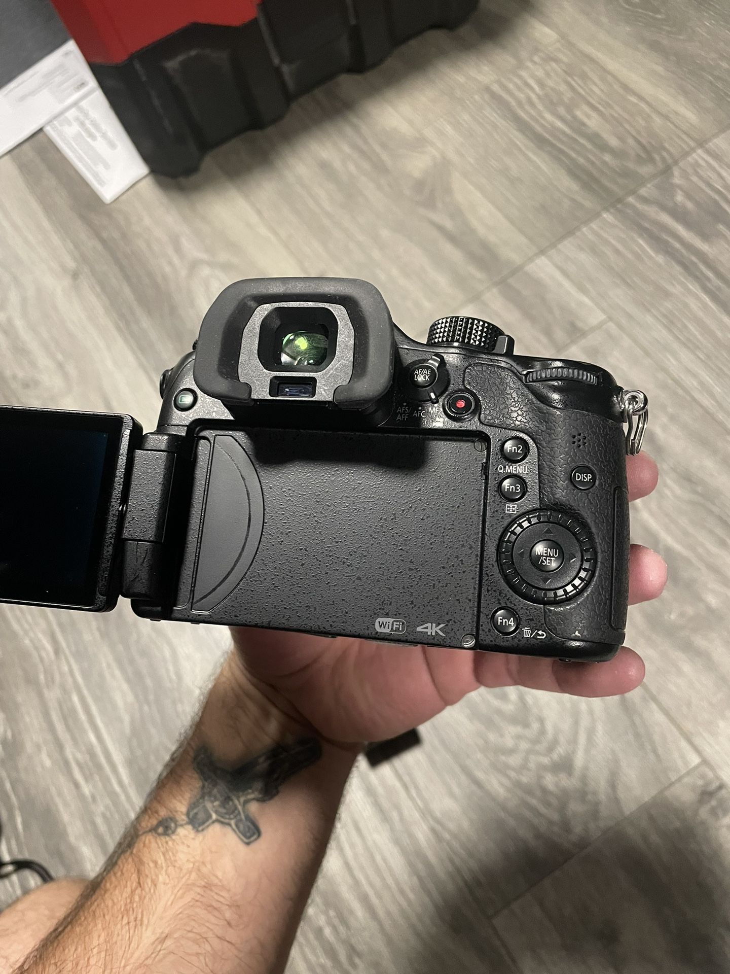 Panasonic Lumix DMC-GH4