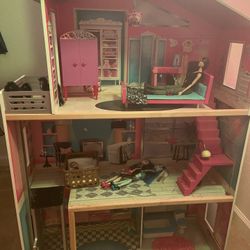 KidKraft Doll House