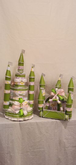 Beautiful Hand crafted Baby Shower or Reveal for your special event.   Price for  all items displayed.