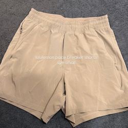 lululemon pace breaker shorts size small