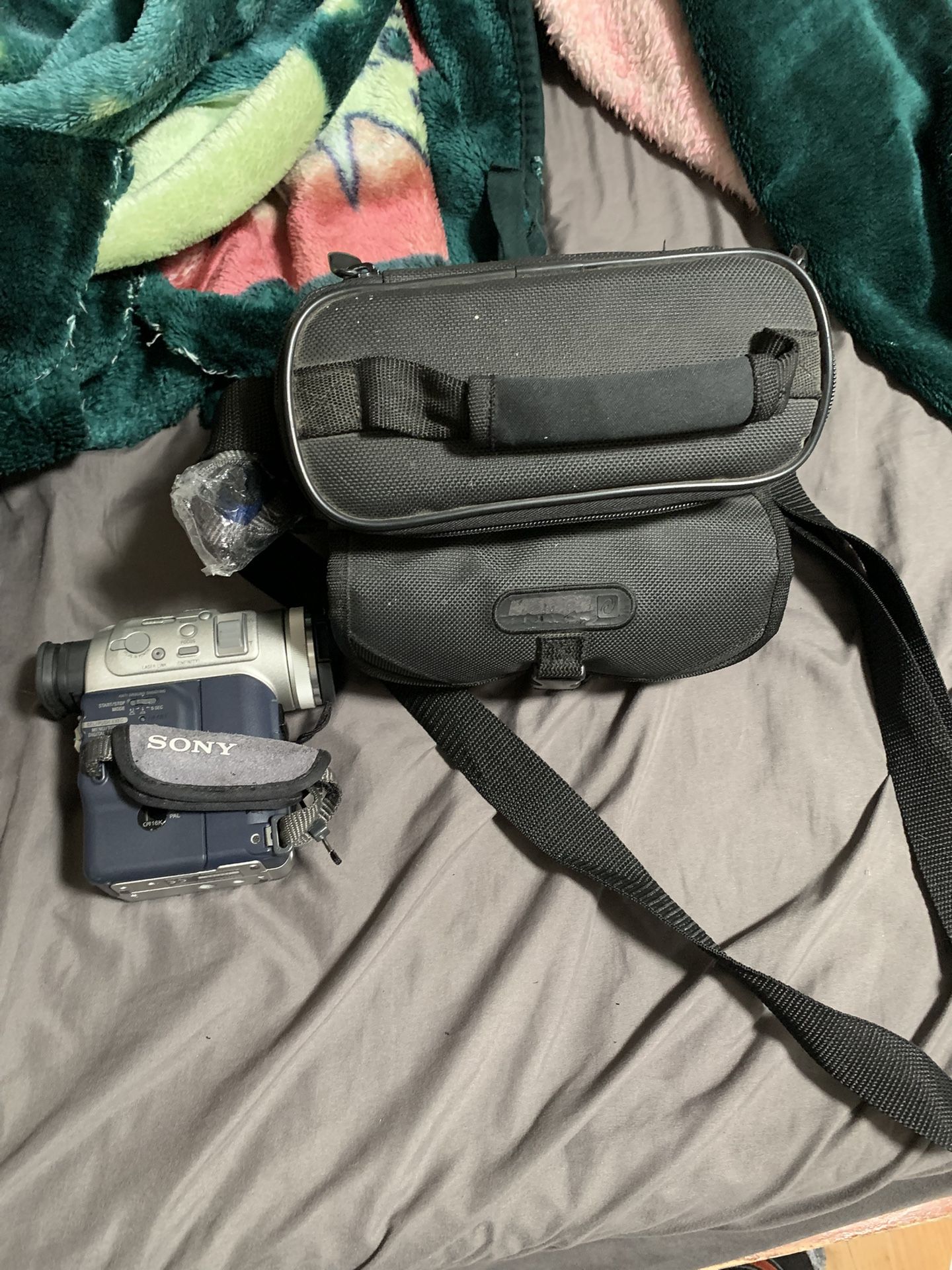 Sony Vintage DCR PC100 Camera
