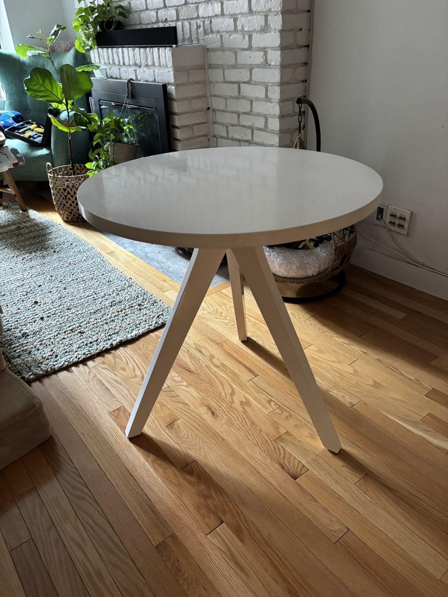 West elm Round Dining Table