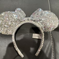 Disneyland Disney Parks Mickey Mouse Minnie Mouse Ears Headband Silver Sequin with Silver Sequin Bow