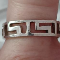 Vtg.sterling Silver Maze Ring- Sz7.75