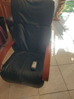 Black Leather Massage Chair with Remote