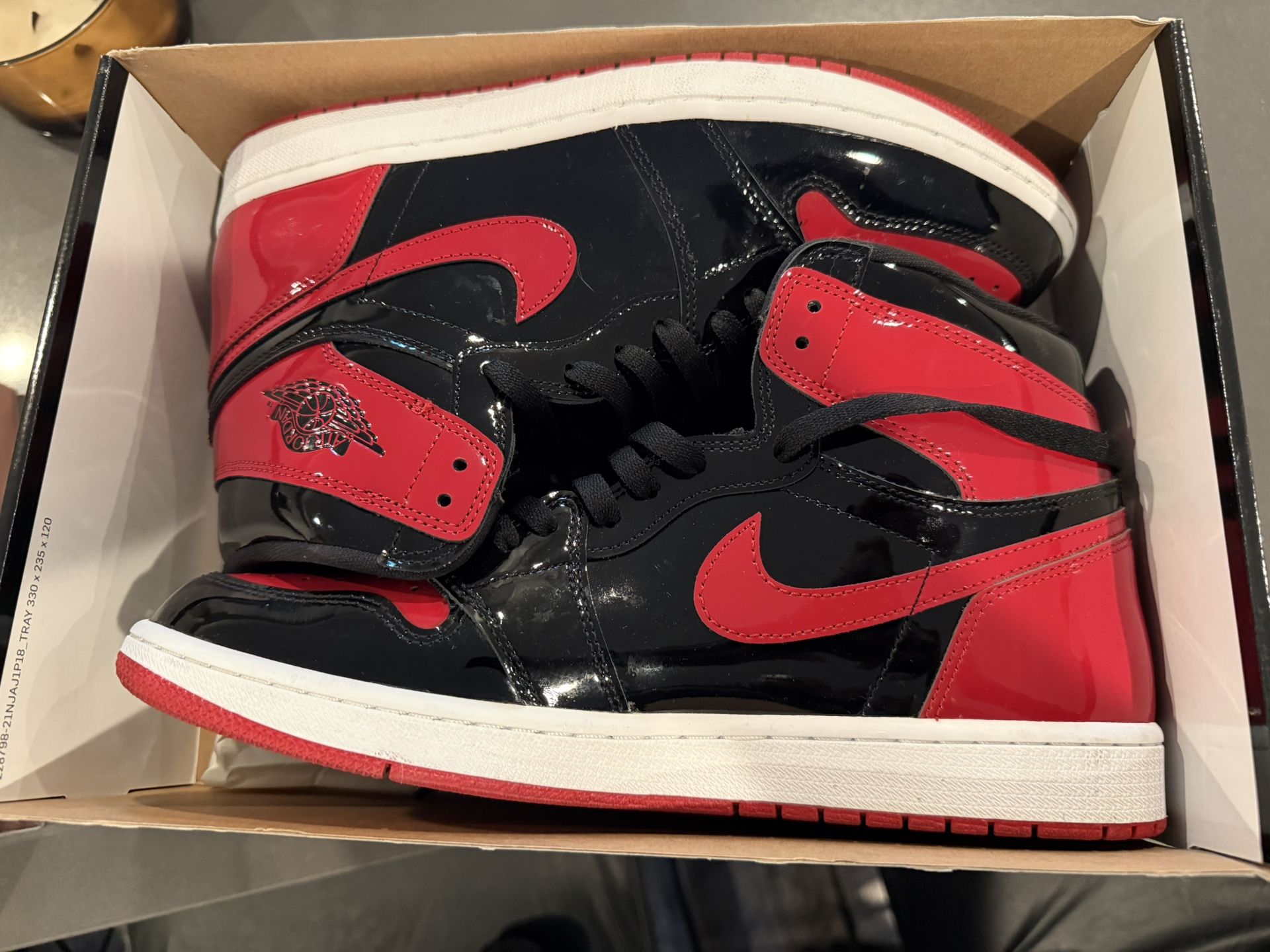 Air Jordan 1 (Bred )
