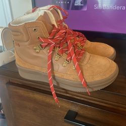 Ked’s Women’s Boots 9.5