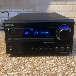 Onkyo CD Receiver AM/FM