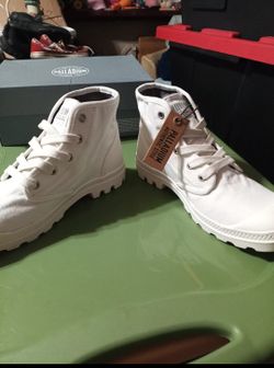 Palladium White Canvas High-Top Boots