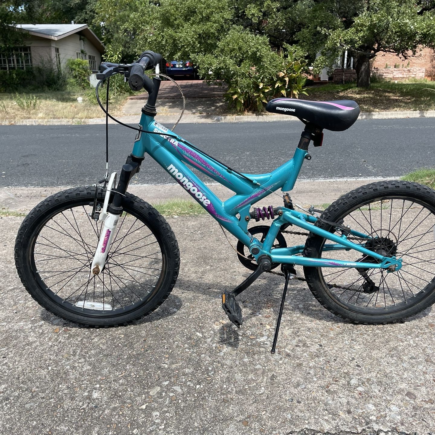 Mongoose Spectra 7 Speed MOUNTAIN BIKE youth 20 for Sale in Austin TX OfferUp