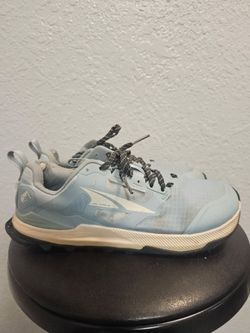 Altra Lone Peak 8 Trail Running Shoes